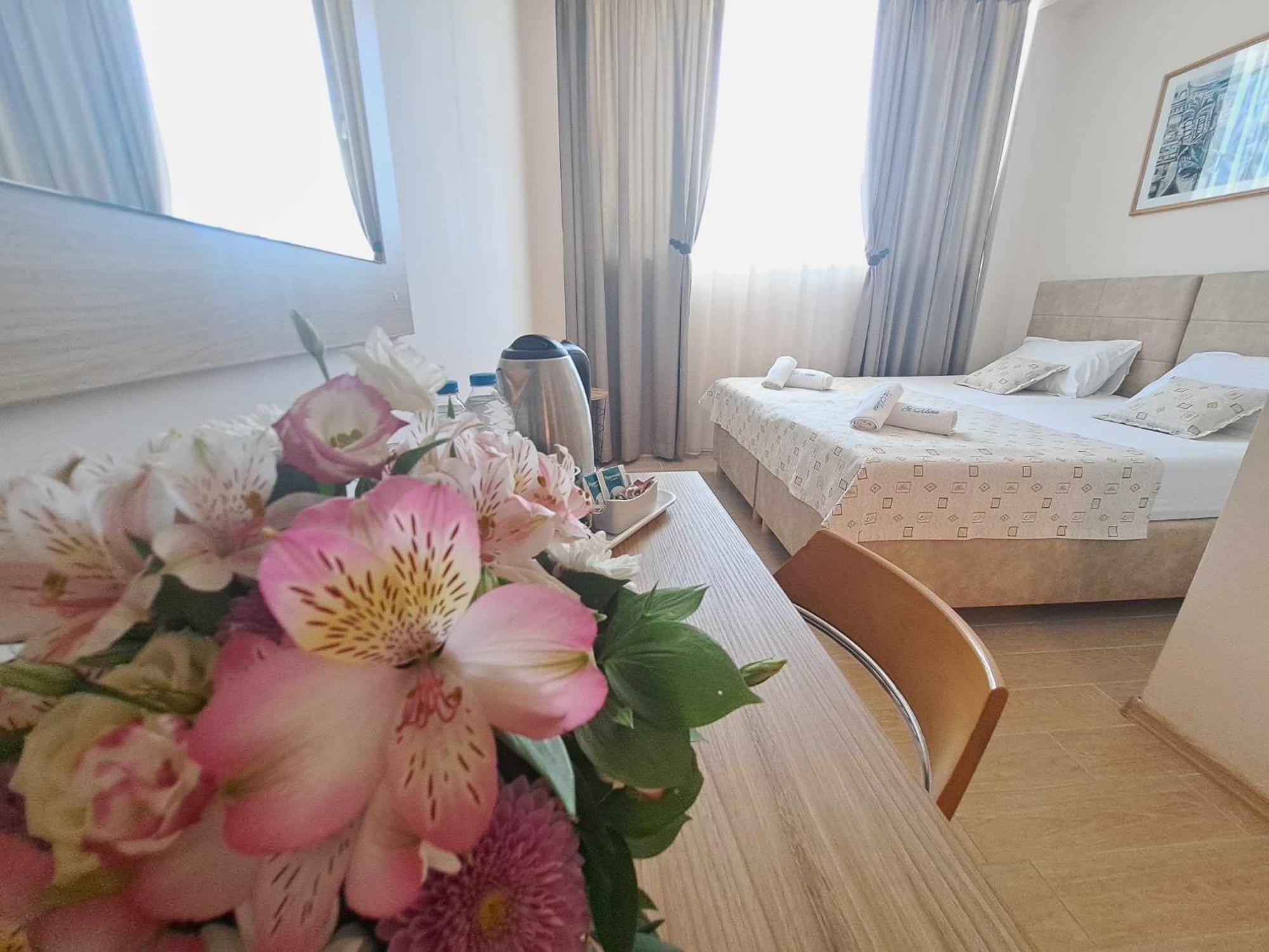 Hotel Effect Saint Mina Sozopol Esterno foto