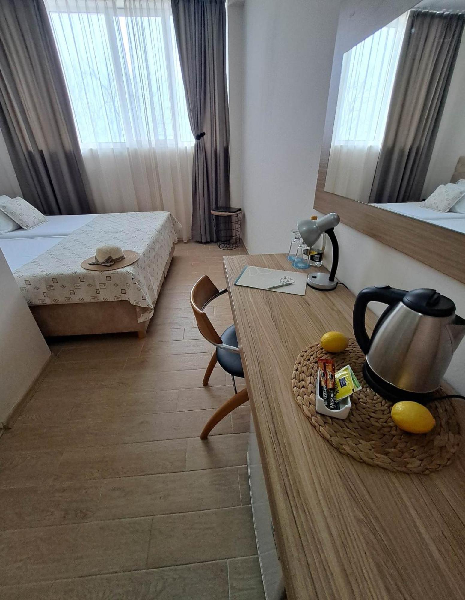 Hotel Effect Saint Mina Sozopol Esterno foto