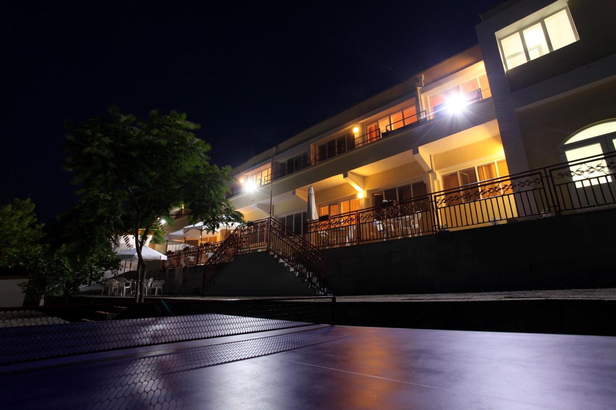 Hotel Effect Saint Mina Sozopol Esterno foto